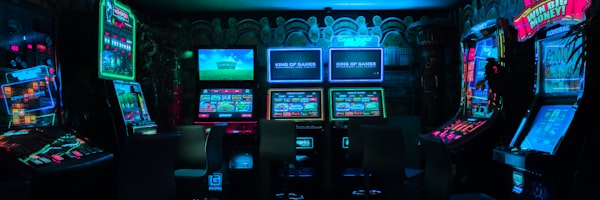 pg赏金女王游戏攻略详解配图 - 包含地图、角色与道具说明